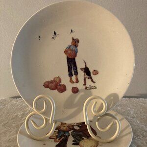Gumps San Francisco 8-1/4" Norman Rockwell Autumn Luncheon Plates (2)